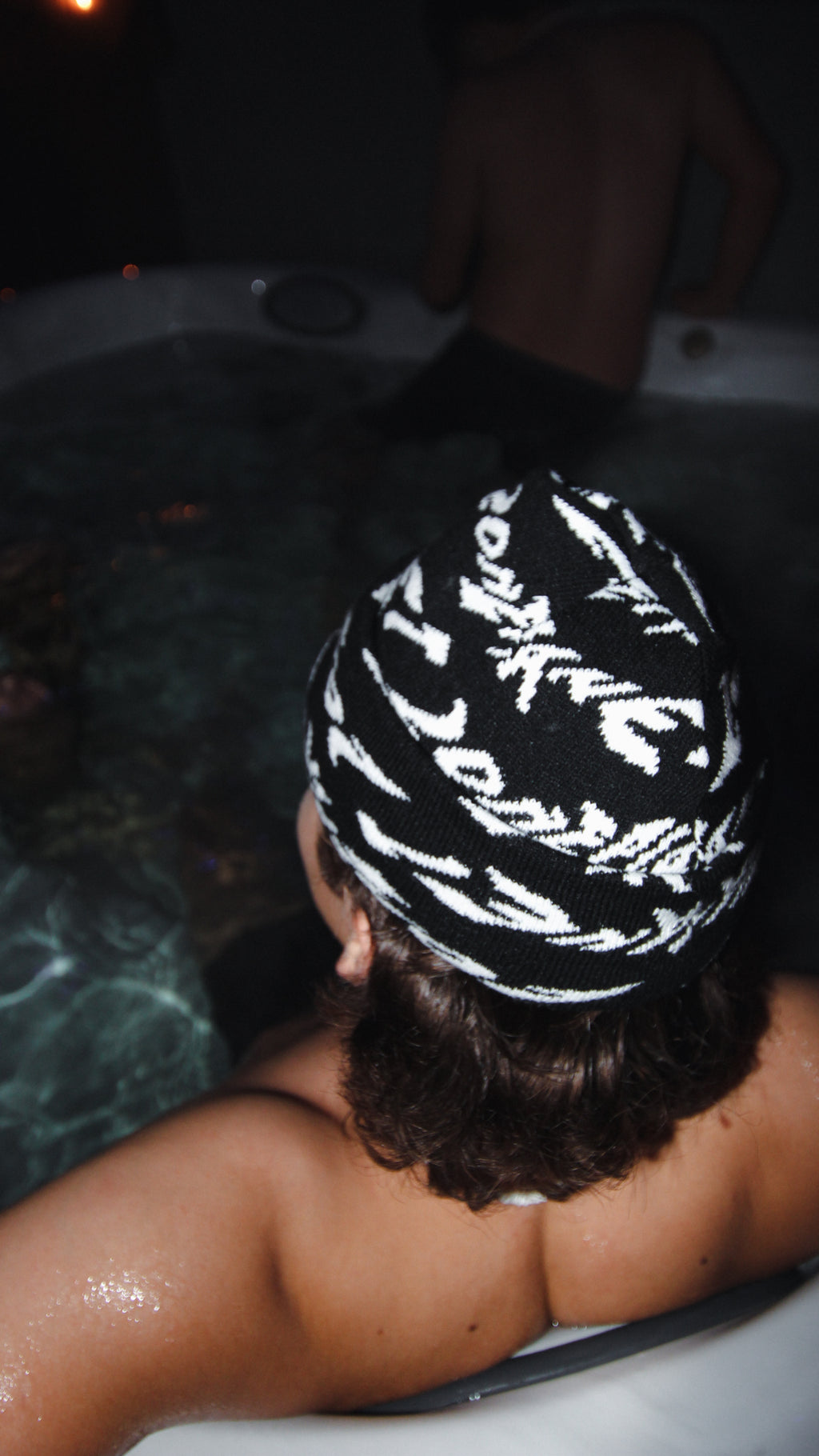 DISTORT BEANIE - BLACK image 4